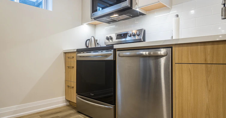B-23 Swanhurst Boulevard, Mississauga, ON, L5N 1B6 - 28