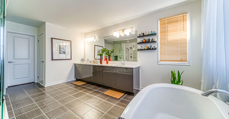 294 Valermo Drive, Toronto, ON, M8W 0B6 - 17