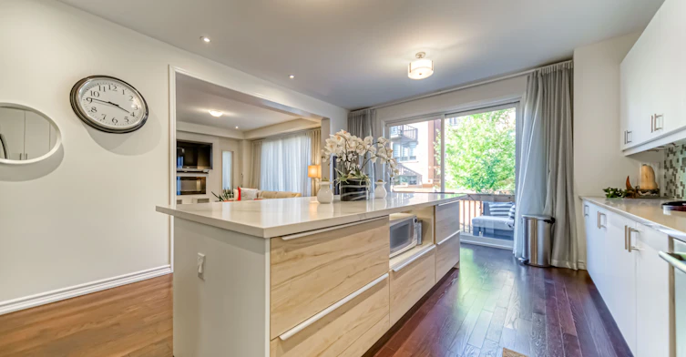 294 Valermo Drive, Toronto, ON, M8W 0B6 - 8