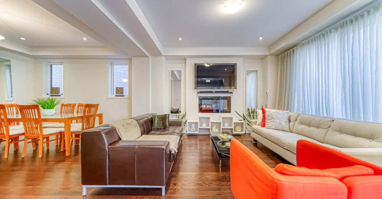 294 Valermo Drive, Toronto, ON, M8W 0B6 - 6