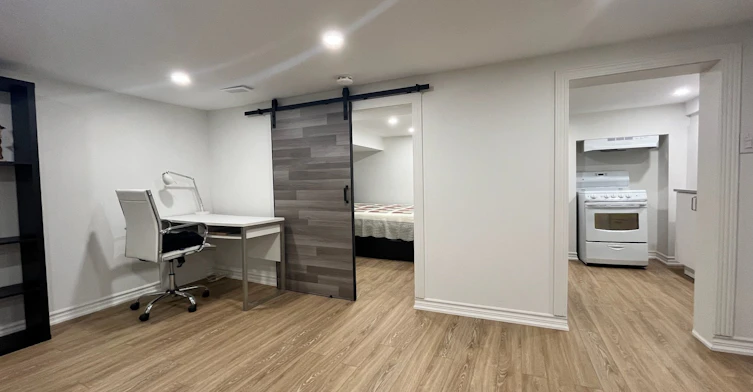 Bsmt-960 Briar Hill Avenue, Toronto, ON, M6B 1M3 - 8