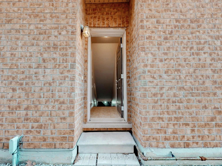37 Bloom Drive, Brampton, ON, L6P 3C3 - 43