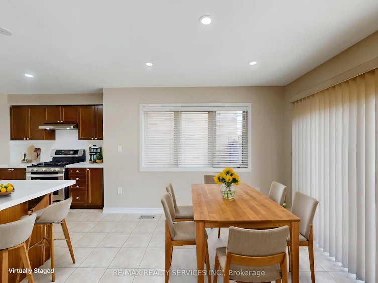 37 Bloom Drive, Brampton, ON, L6P 3C3 - 11