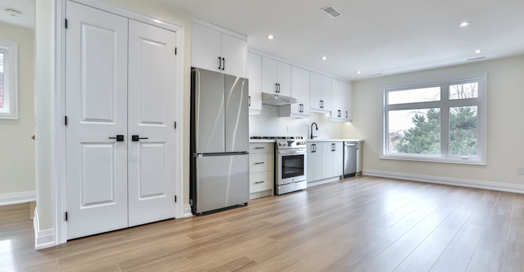 3-39 Fifteenth Street, Toronto, ON, M8V 3J3 - 2