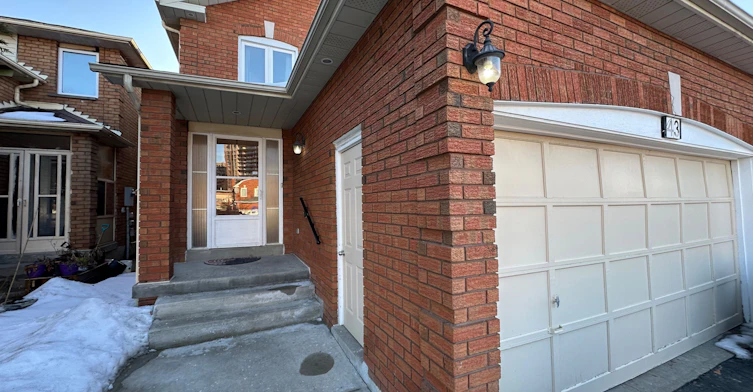43 Windmill Boulevard, Brampton, ON, L6Y 3E9 - 2