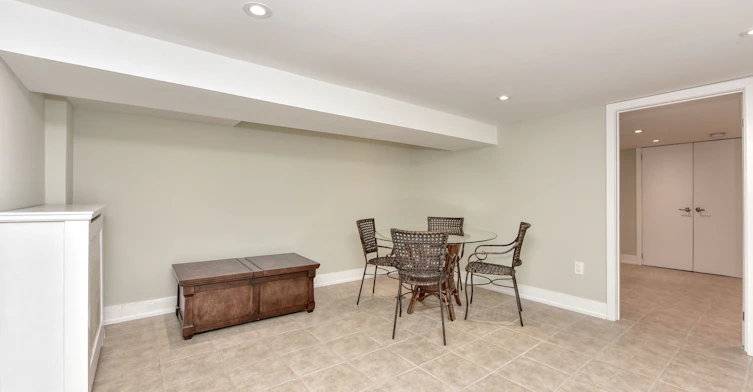 Basement-9 Southview Avenue, Toronto, ON, M6H 1T3 - 8