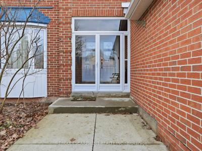 3192 Colebrook Court - 3