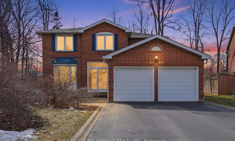 3192 Colebrook Court