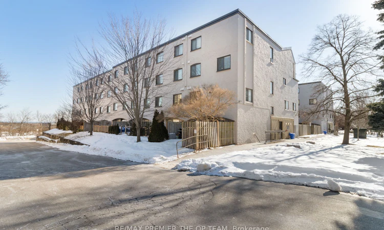 37-1016 Falgarwood Drive