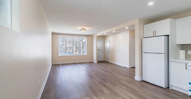 7 Highland Hill, Toronto, ON, M9A 2P7 - 20