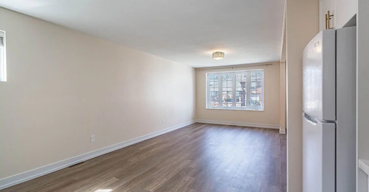 7 Highland Hill, Toronto, ON, M9A 2P7 - 19