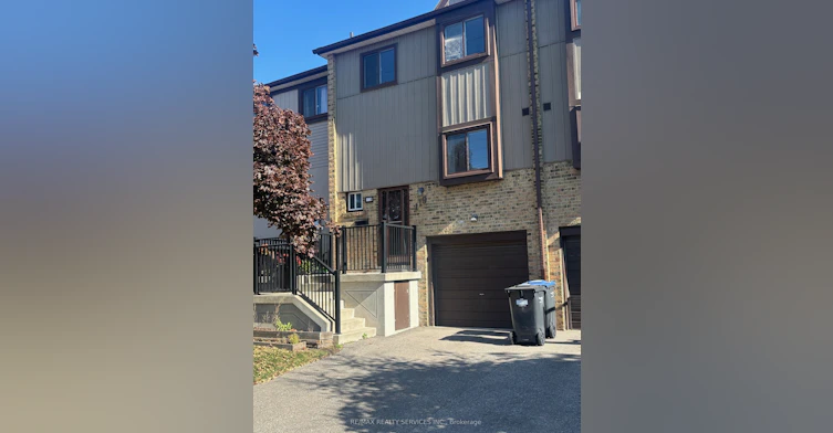 119 Moregate Crescent, Brampton, ON, L6S 3K9