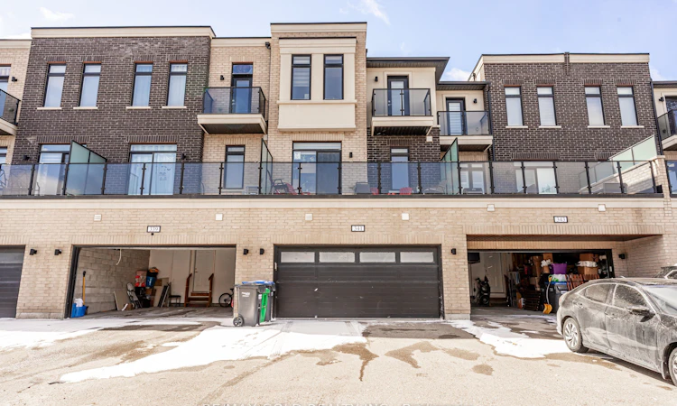 341 Veterans Drive