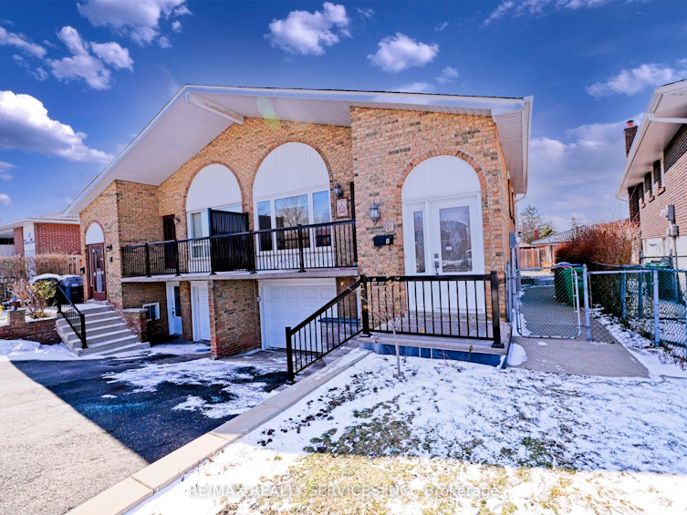 8 Cheryl Court, Brampton, ON, L6V 3C2 - 3