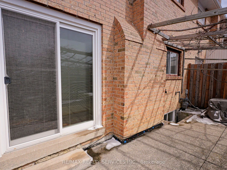 8 Cheryl Court, Brampton, ON, L6V 3C2 - 45