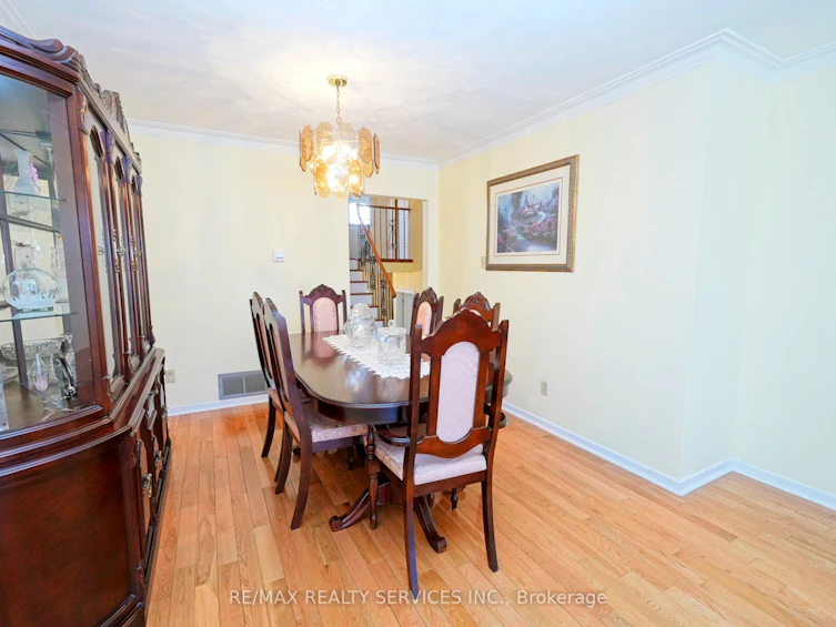 8 Cheryl Court, Brampton, ON, L6V 3C2 - 10