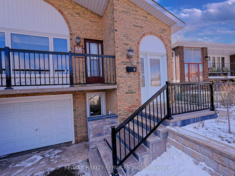 8 Cheryl Court, Brampton, ON, L6V 3C2 - 4