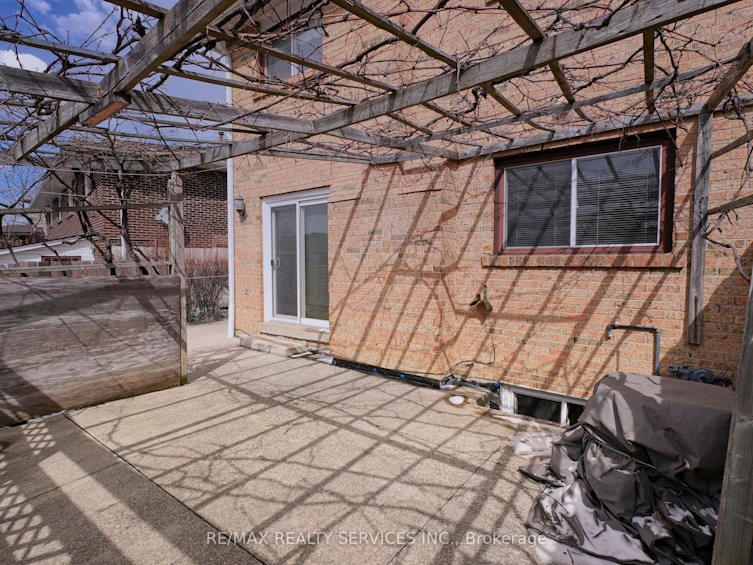 8 Cheryl Court, Brampton, ON, L6V 3C2 - 46
