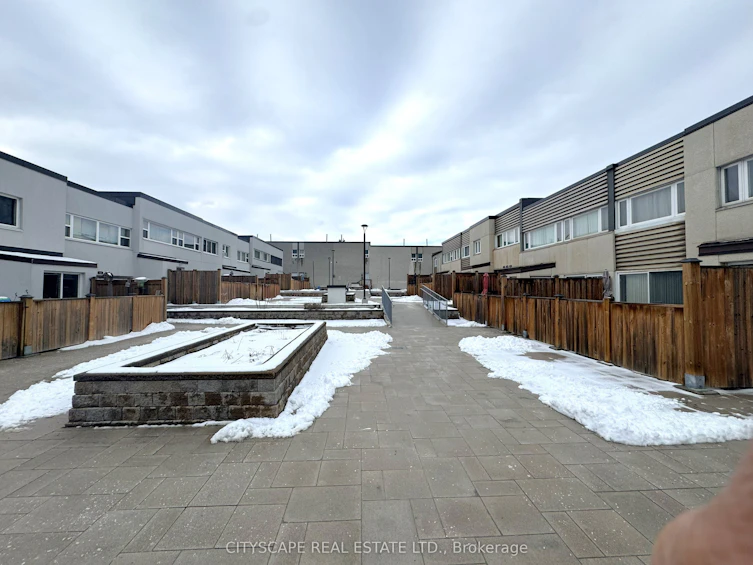 192-1055 Dundas Street E, Mississauga, ON, L4Y 3X6 - 23