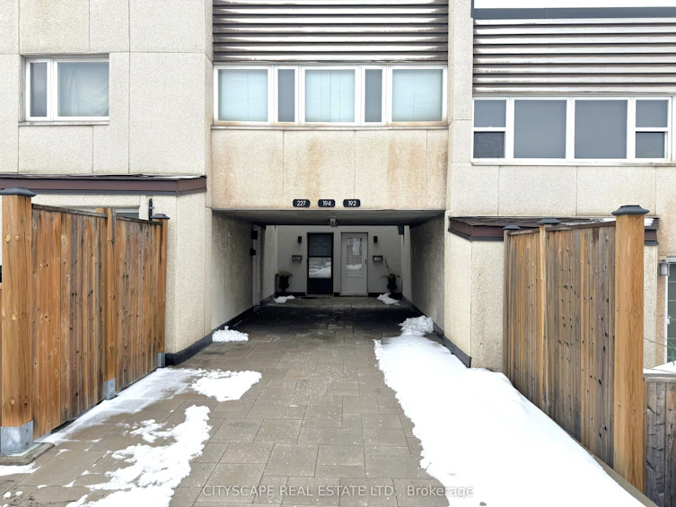 192-1055 Dundas Street E, Mississauga, ON, L4Y 3X6 - 25