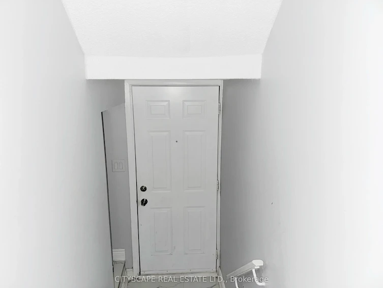 192-1055 Dundas Street E, Mississauga, ON, L4Y 3X6 - 3