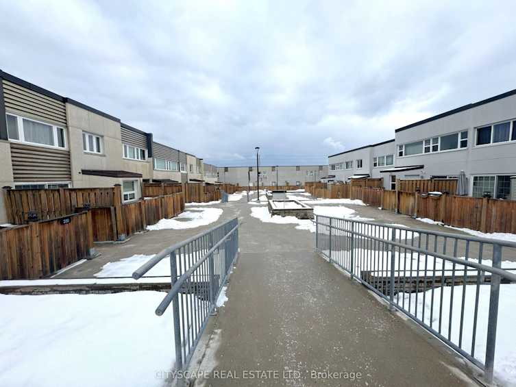 192-1055 Dundas Street E, Mississauga, ON, L4Y 3X6 - 24