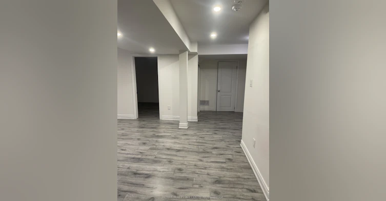 30 Roulette Crescent, Brampton, ON, L7A 4R7 - 4