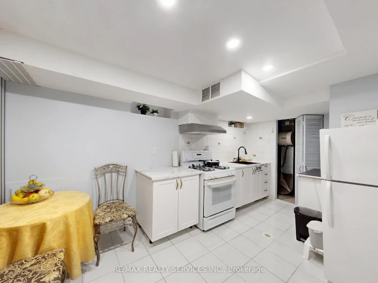 9 Malabar Crescent, Brampton, ON, L6S 3X6 - 35