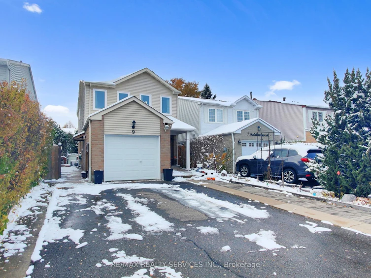 9 Malabar Crescent, Brampton, ON, L6S 3X6