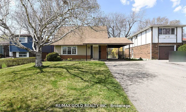 3657 Woodruff Crescent