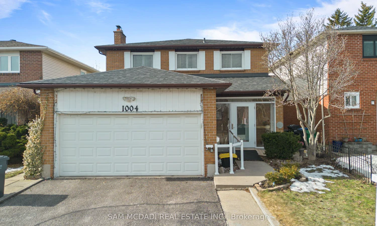 1004 Queensbridge Drive