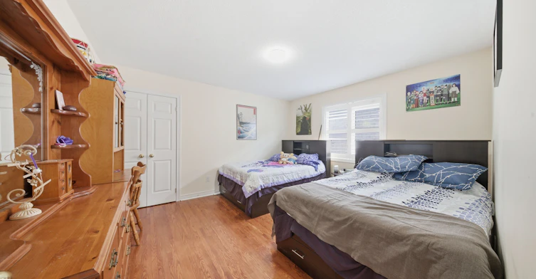 284 Maple Leaf Drive, Toronto, ON, M6L 1P3 - 23