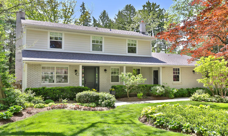 1268 Hillhurst Road