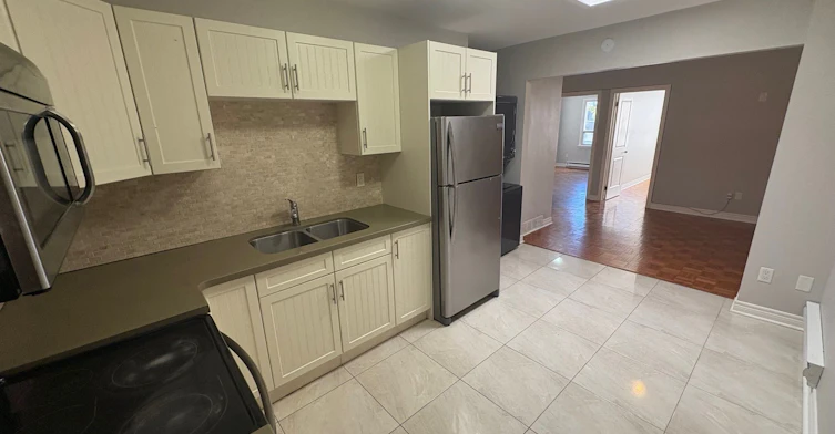 2-341 Lakeshore Road E, Oakville, ON, L6J 1J4 - 6