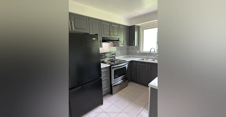 Main-134 Jade Crescent, Brampton, ON, L6S 3H8 - 4