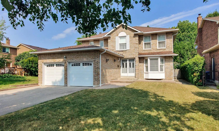 4 Mowat Court
