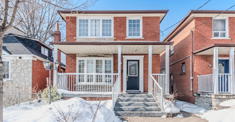 Lower-20 Castleton Avenue, Toronto, ON, M6N 3Z5