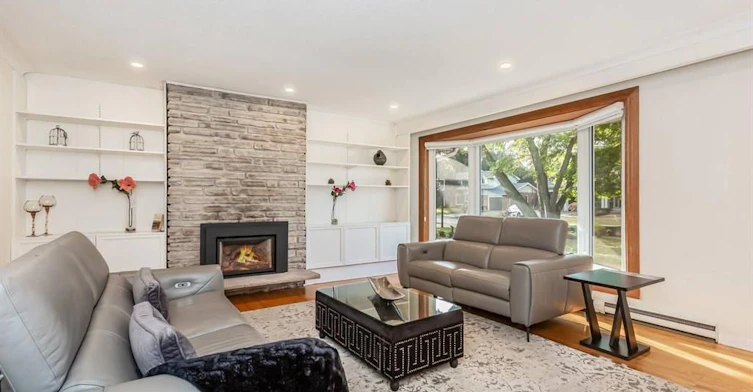 153 Ulster Drive, Oakville, ON, L6L 3P3 - 3