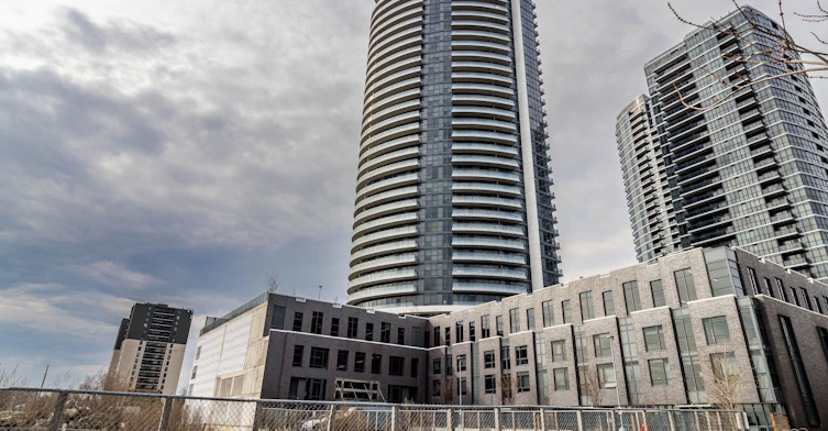 2610-30 Gibbs Road, Toronto, ON, M9B 0E4 - 2