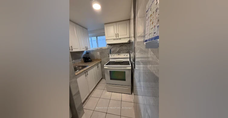 87 Lexington Avenue, Toronto, ON, M9V 2G9 - 7