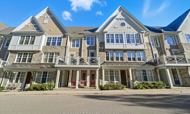 703-1011 Deta Road