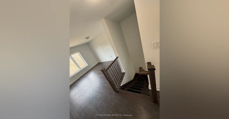 2-37 Wild Rose Gardens, Toronto, ON, M6L 0A5 - 2