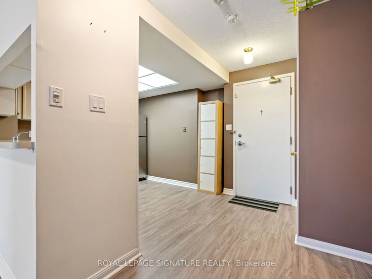 102-101 Subway Crescent, Toronto, ON, M9B 6K4 - 19