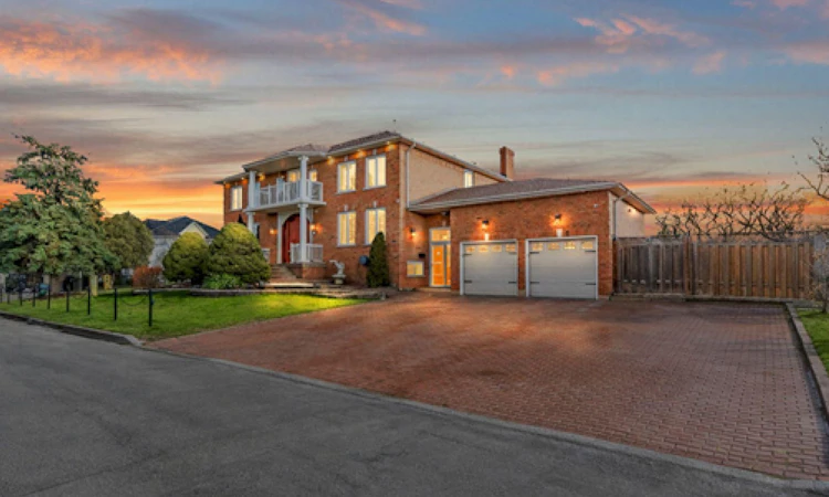 33 Redberry Parkway