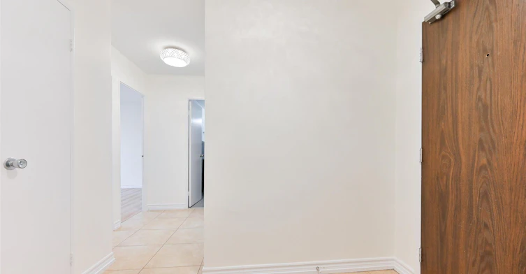 602-19 Four Winds Drive, Toronto, ON, M3J 2S9 - 5