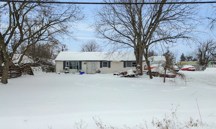10043 Britannia Road