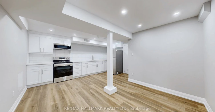 Bsmt-6384 Plowmans Heath N/A, Mississauga, ON, L5N 3W1
