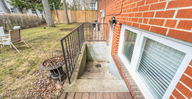 10 Boxwood Road, Toronto, ON, M9C 2W5 - 3