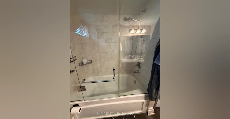 Lower-78 Brampton Road, Toronto, ON, M9R 3J9 - 15