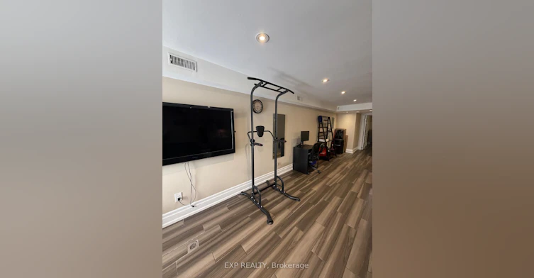 Lower-78 Brampton Road, Toronto, ON, M9R 3J9 - 10